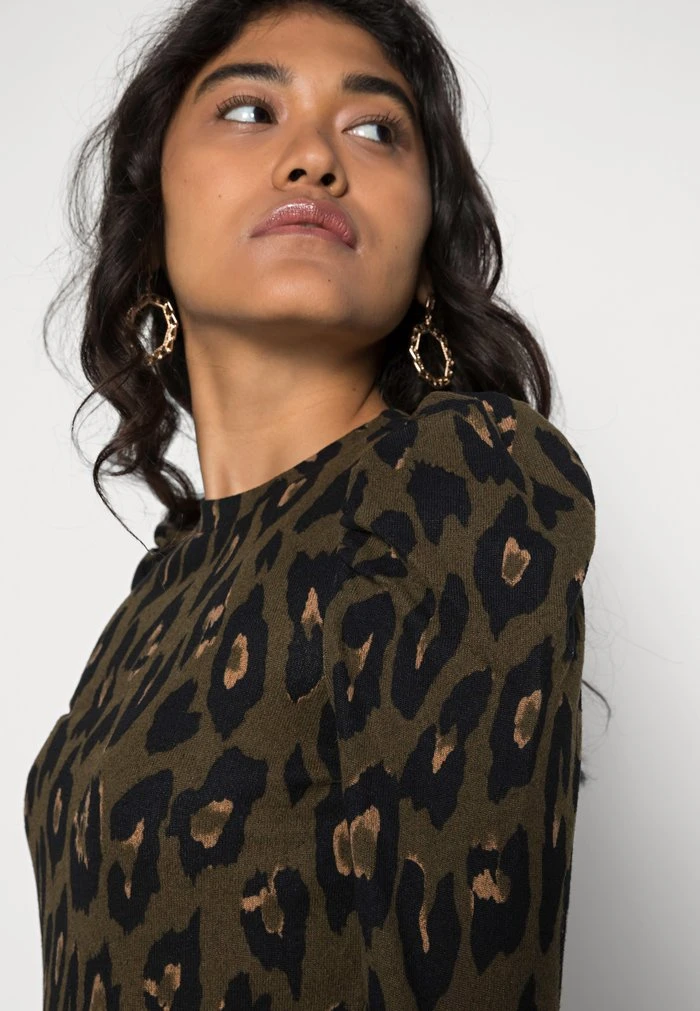 JDYTONSY PUFF SLEEVE - Pullover - Dark Olive Big Leo 5 JDYTONSY PUFF SLEEVE - Pullover - Dark Olive Big Leo – Image 5