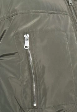 JDYDELTA CROPPED JACKET - Blouson Bomber - Kalamata 11 JDYDELTA CROPPED JACKET - Blouson Bomber - Kalamata -JDY Soldes Magasin 0baa0e6452b147de8483be2cf688cd35