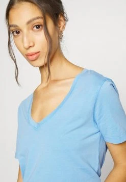 JDYFAROCK LIFE V NECK - T-shirt Basique - Della Robbia Blue 9 JDYFAROCK LIFE V NECK - T-shirt Basique - Della Robbia Blue -JDY Soldes Magasin 0e168890ab1f4e15a5f7f1c9a4436d37