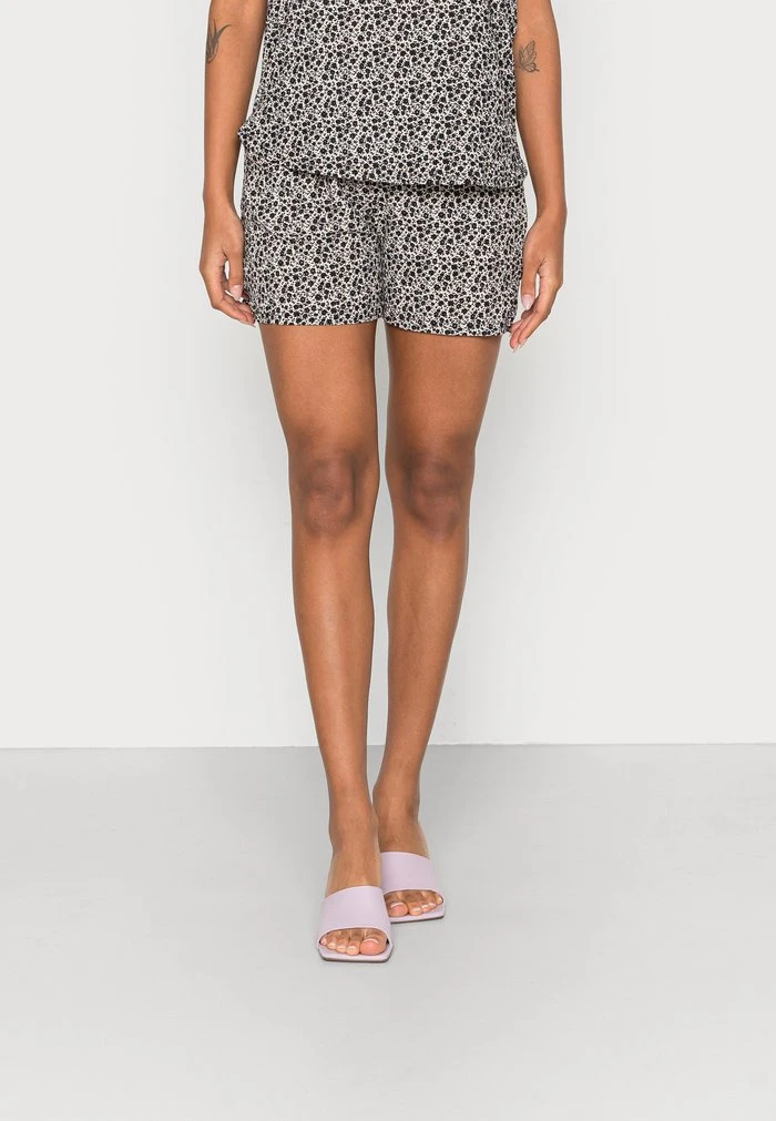 JDY LOTUS SHORTS - Short - Cloud Dancer/black 1 JDY LOTUS SHORTS - Short - Cloud Dancer/black