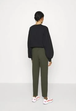 JDYPRETTY NEW PANT - Pantalon Classique - Forest Night 7 JDYPRETTY NEW PANT - Pantalon Classique - Forest Night -JDY Soldes Magasin 1d1869e923514d6cae99f7f4831bd6cb