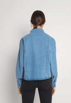 JDYSIA LIFE OVERSIZED PUFF SHIRT - Chemisier - Light Blue Denim -JDY Soldes Magasin 1e86543b3b624ef49cad5f6f02d11d7c