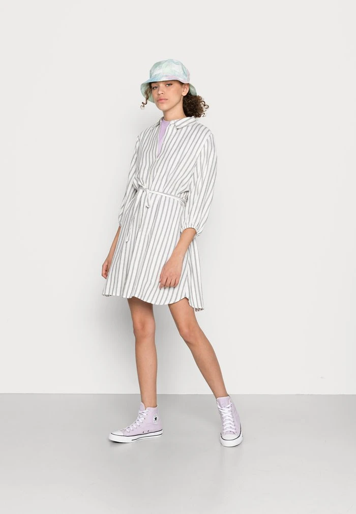 JDYISLA SHIRT DRESS - Robe Chemise - Sandshell 2 JDYISLA SHIRT DRESS - Robe Chemise - Sandshell – Image 2