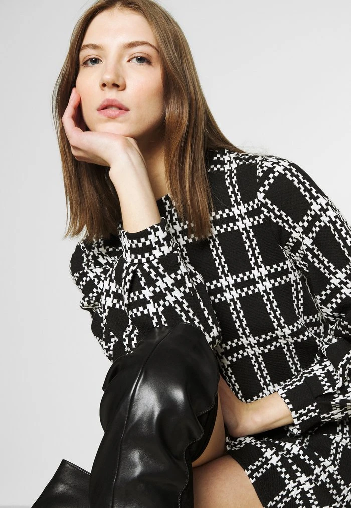 JDYDOVER CHECK DRESS - Robe En Jersey - Black/cloud Dancer 5 JDYDOVER CHECK DRESS - Robe En Jersey - Black/cloud Dancer – Image 5