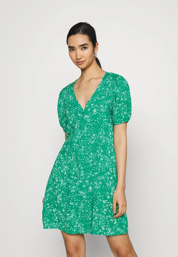 JDYSTAAR LIFE SHIRT DRESS - Robe De Jour - Greenlake/cloud Dancer 1 JDYSTAAR LIFE SHIRT DRESS - Robe De Jour - Greenlake/cloud Dancer