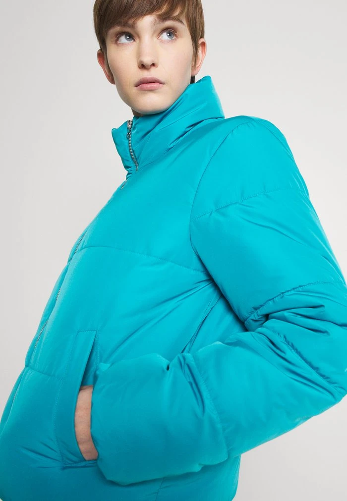 JDYNEWERICA SHORT PADDED JACKET - Veste D'hiver - Algiers Blue/silver 4 JDYNEWERICA SHORT PADDED JACKET - Veste D'hiver - Algiers Blue/silver – Image 4