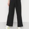 JDYTANJA WIDE PANT - Pantalon Classique - Black