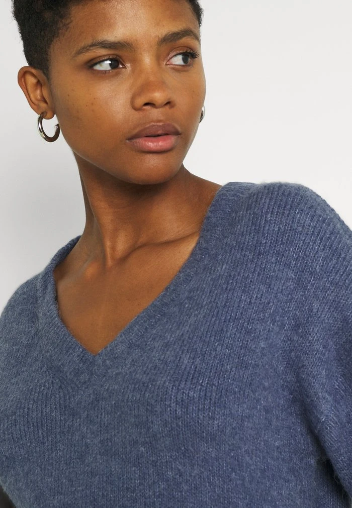 JDYPHILINA V NECK - Pullover - Coastal Fjord 6 JDYPHILINA V NECK - Pullover - Coastal Fjord – Image 6