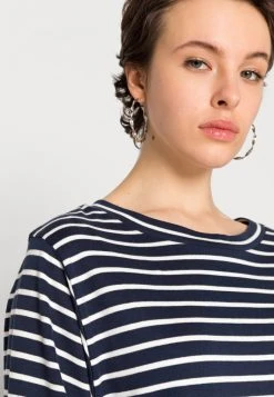 JDY Robe En Jersey - Black Iris 9 JDY Robe En Jersey - Black Iris -JDY Soldes Magasin 374355fe2c2a4c0cad51bd3f40719cd7