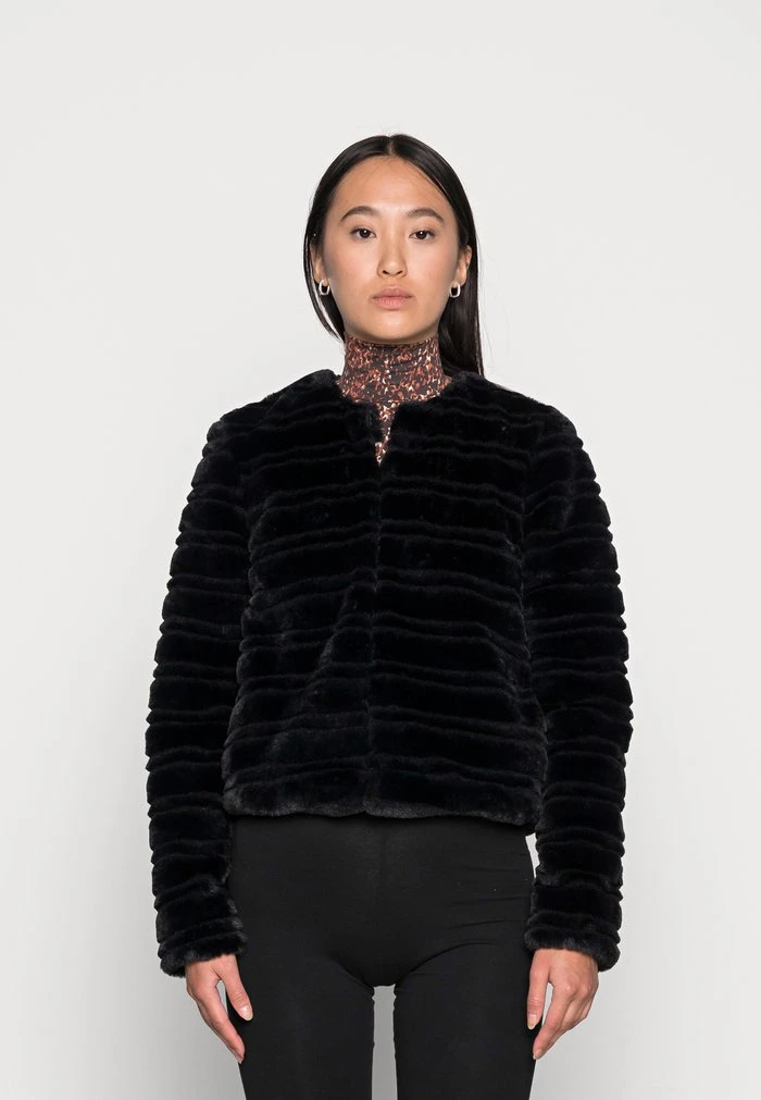 JDY DEER FAUX FUR JACKET - Veste D'hiver - Black 1 JDY DEER FAUX FUR JACKET - Veste D'hiver - Black