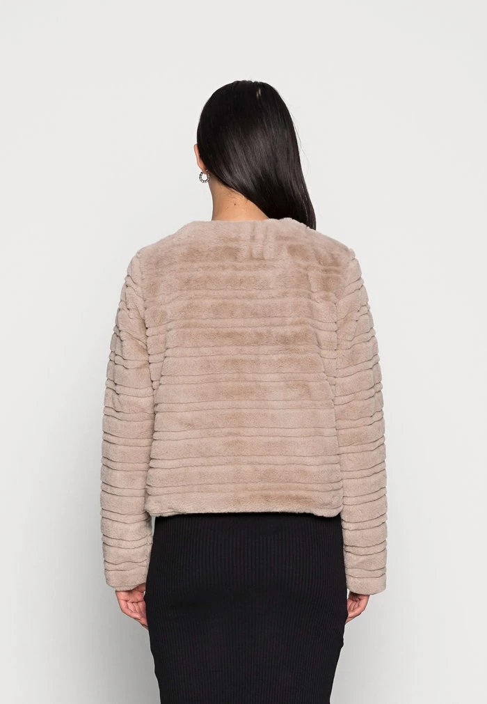 JDY DEER FAUX FUR JACKET - Veste D'hiver - Simply Taupe 3 JDY DEER FAUX FUR JACKET - Veste D'hiver - Simply Taupe – Image 3