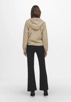 JDYNEWHAZEL SHINE JACKET - Veste Légère - Sand 8 JDYNEWHAZEL SHINE JACKET - Veste Légère - Sand -JDY Soldes Magasin 453fb554db414c87a7122c576b559adf