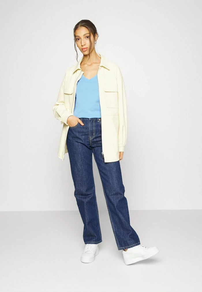 JDYFAROCK LIFE V NECK - T-shirt Basique - Della Robbia Blue 2 JDYFAROCK LIFE V NECK - T-shirt Basique - Della Robbia Blue – Image 2