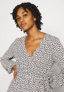 JDYSORO DRESS - Robe De Jour - Cloud Dancer/black 9 JDYSORO DRESS - Robe De Jour - Cloud Dancer/black -JDY Soldes Magasin 4cfe963d160f4de6a4817504dd247d78