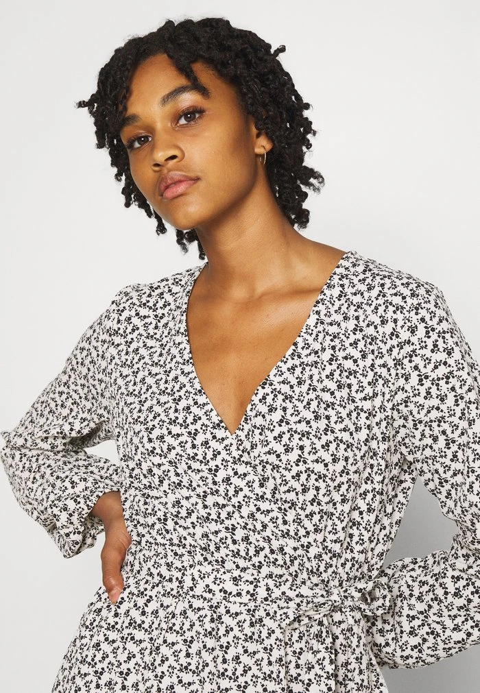 JDYSORO DRESS - Robe De Jour - Cloud Dancer/black 4 JDYSORO DRESS - Robe De Jour - Cloud Dancer/black – Image 4