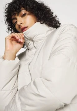 JDYNEWERICA SHORT PADDED JACKET - Veste D'hiver - Moonbeam 11 JDYNEWERICA SHORT PADDED JACKET - Veste D'hiver - Moonbeam -JDY Soldes Magasin 4ff1735177fa4dbfbe72f820558c67a9