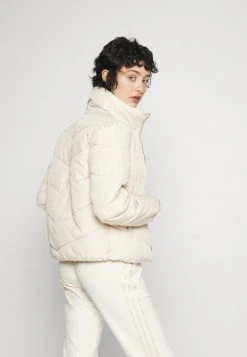 JDYFINNO - Veste D'hiver - Moon Beam 8 JDYFINNO - Veste D'hiver - Moon Beam -JDY Soldes Magasin 50a19da81bee4f5bb7a4066da5e0eb64