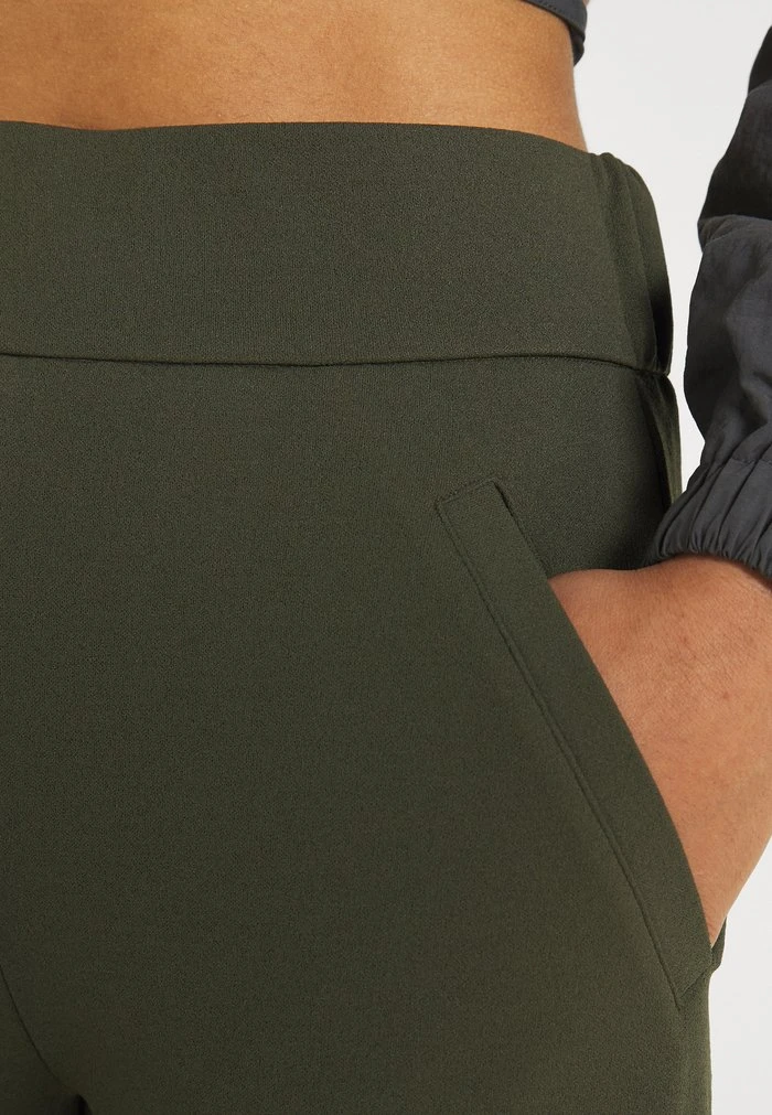 JDY LOUISVILLE CATIA - Pantalon Classique - Forest Night 6 JDY LOUISVILLE CATIA - Pantalon Classique - Forest Night – Image 6