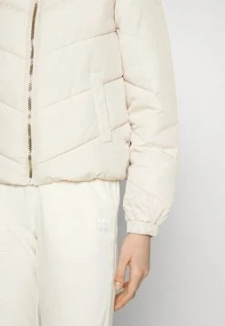 JDYFINNO - Veste D'hiver - Moon Beam 11 JDYFINNO - Veste D'hiver - Moon Beam -JDY Soldes Magasin 577c0cf2af5c4c34aceb5180050be817