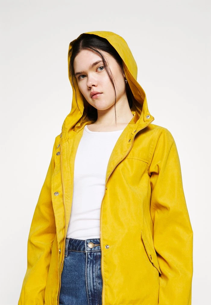 JDYNEWHAZEL SHINE JACKET - Veste Légère - Chai Tea 4 JDYNEWHAZEL SHINE JACKET - Veste Légère - Chai Tea – Image 4