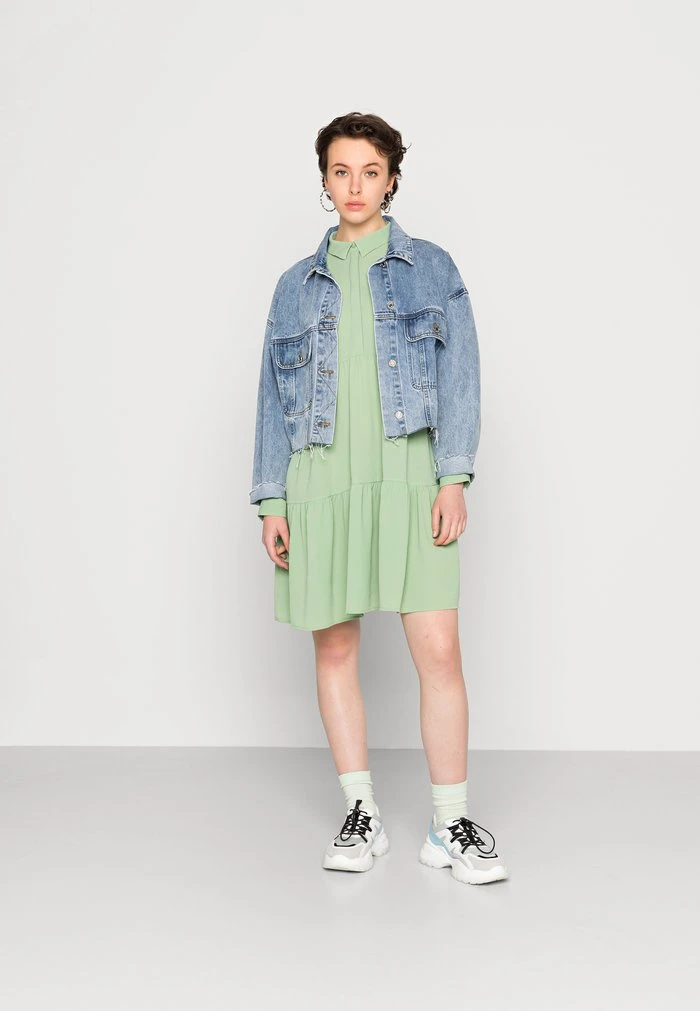 JDYPIPER DRESS - Robe Chemise - Basil 2 JDYPIPER DRESS - Robe Chemise - Basil – Image 2