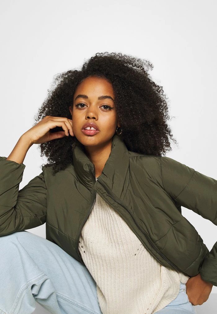 JDYNEWERICA SHORT PADDED JACKET - Veste D'hiver - Forest Night 4 JDYNEWERICA SHORT PADDED JACKET - Veste D'hiver - Forest Night – Image 4