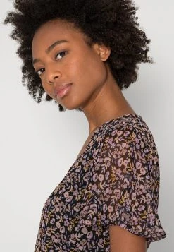 JDYCASSIE LIFE - Blouse - Odyssey Gray 9 JDYCASSIE LIFE - Blouse - Odyssey Gray -JDY Soldes Magasin 6c05ac68214d45a1b3406a25d3657c75