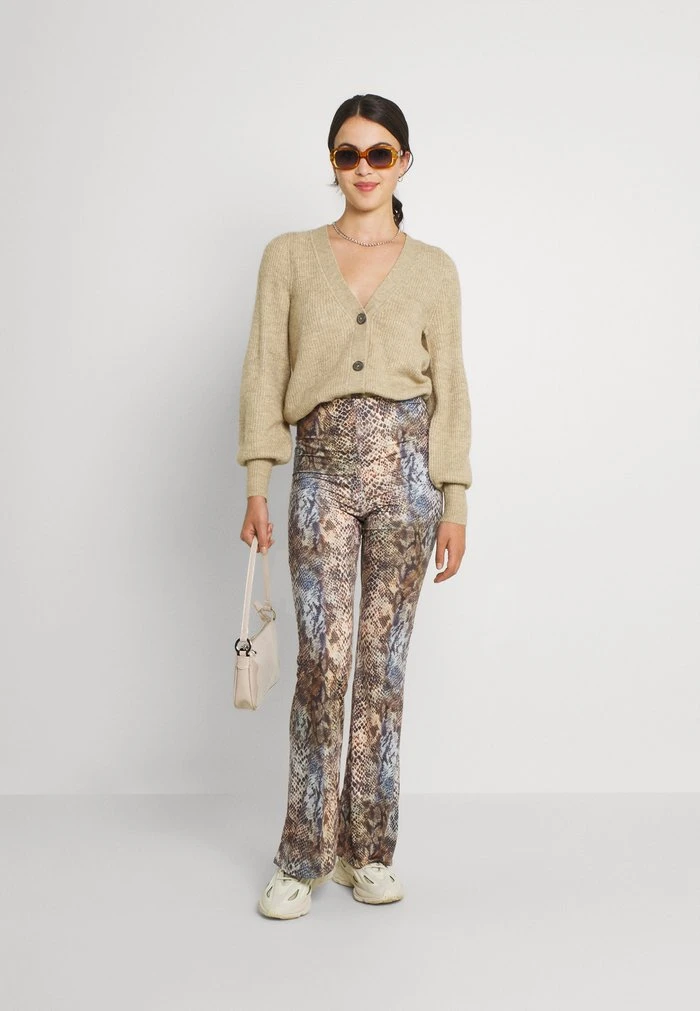 JDY DREA - Gilet - Simply Taupe Melange 2 JDY DREA - Gilet - Simply Taupe Melange – Image 2