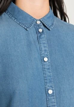 JDYOLIVIA LIFE - Chemisier - Medium Blue Denim -JDY Soldes Magasin 7f1d6c0cce5b4a8eab249a24d823a88c