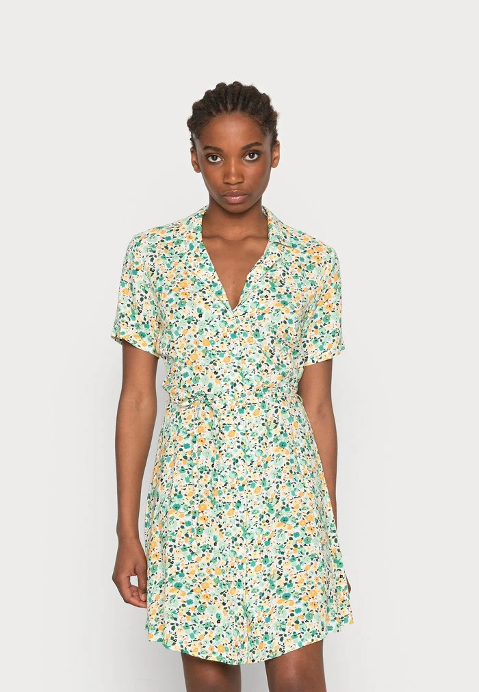 JDYSTARR LIFE DRESS - Robe Chemise - White 1 JDYSTARR LIFE DRESS - Robe Chemise - White