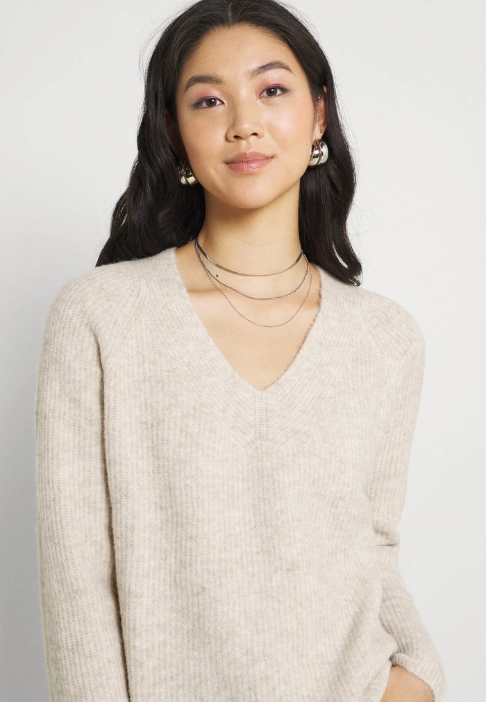 JDYANNE WIDE V NECK - Pullover - Pumice Stone 4 JDYANNE WIDE V NECK - Pullover - Pumice Stone – Image 4