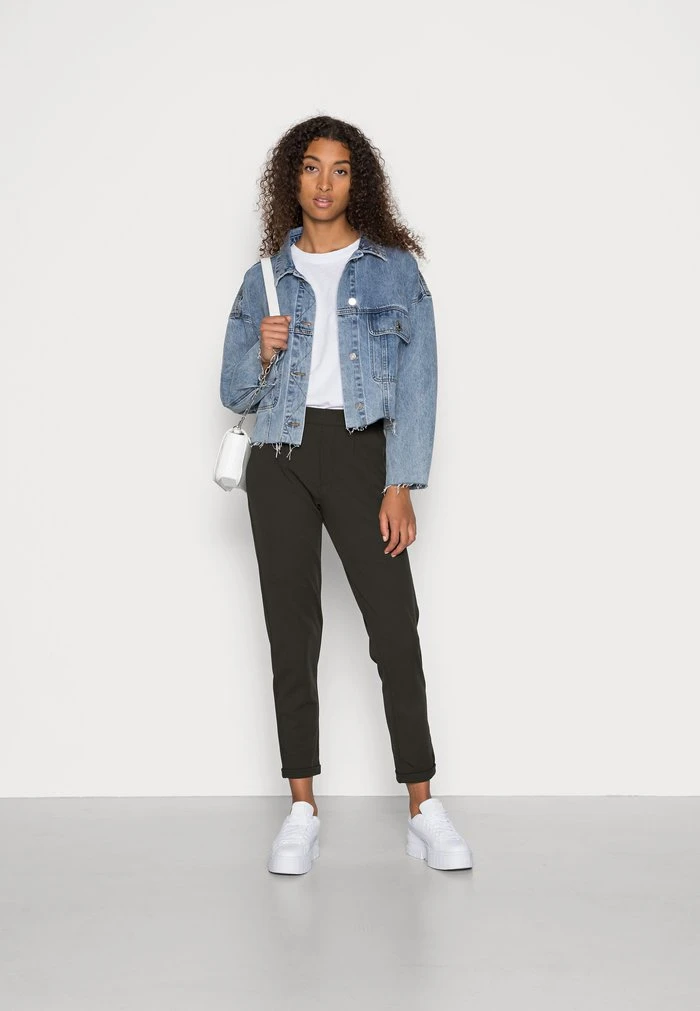 JDYDELICIOUS MIA ANCLE SOLID PANT - Pantalon Classique - Peat 2 JDYDELICIOUS MIA ANCLE SOLID PANT - Pantalon Classique - Peat – Image 2