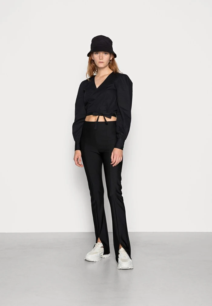 JDYROSA WRAP - T-shirt à Manches Longues - Black 2 JDYROSA WRAP - T-shirt à Manches Longues - Black – Image 2