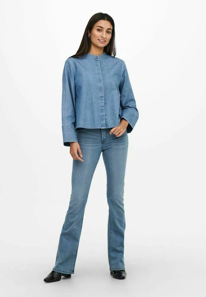 JDY Chemisier - Medium Blue Denim 2 JDY Chemisier - Medium Blue Denim – Image 2