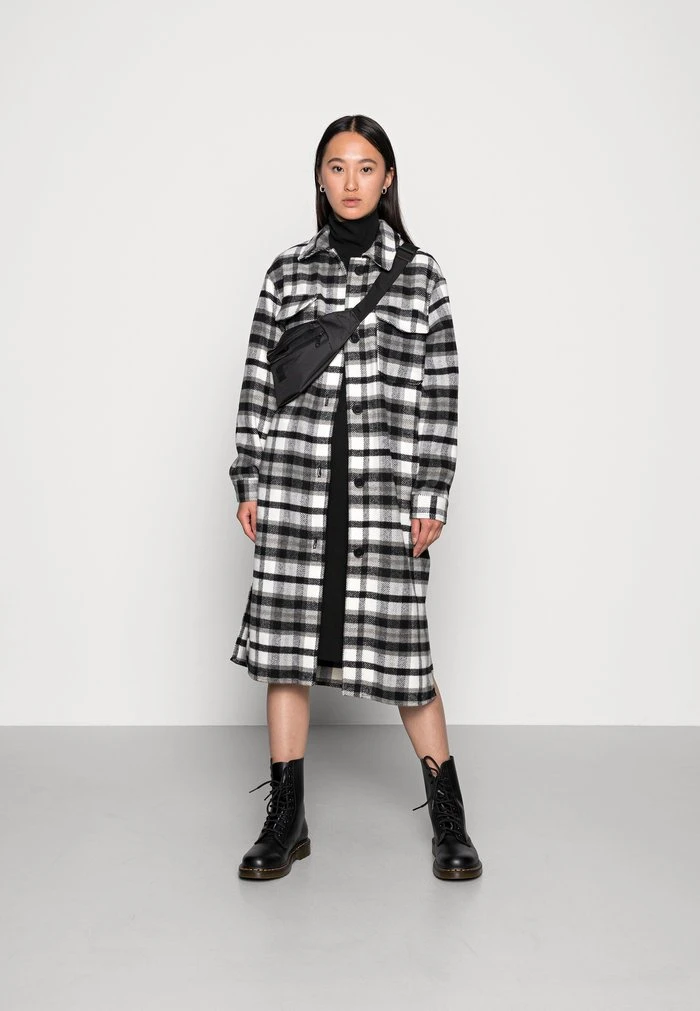 JDY UMALA LONG CHECK JACKET - Manteau Classique - Black 2 JDY UMALA LONG CHECK JACKET - Manteau Classique - Black – Image 2