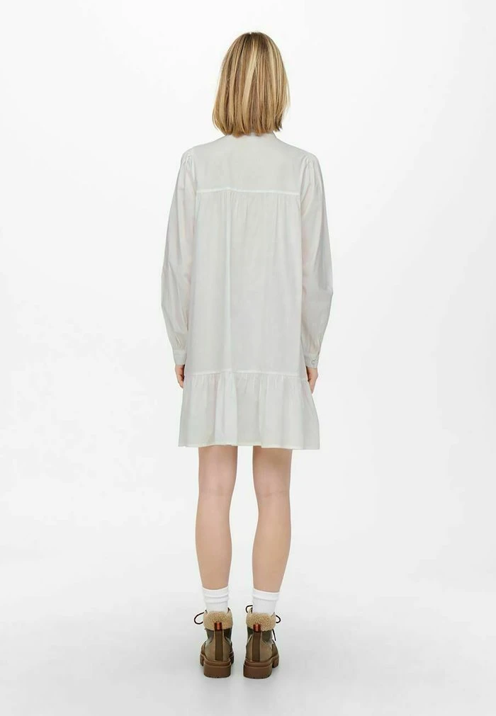 JDY Robe Chemise - Cloud Dancer 3 JDY Robe Chemise - Cloud Dancer – Image 3