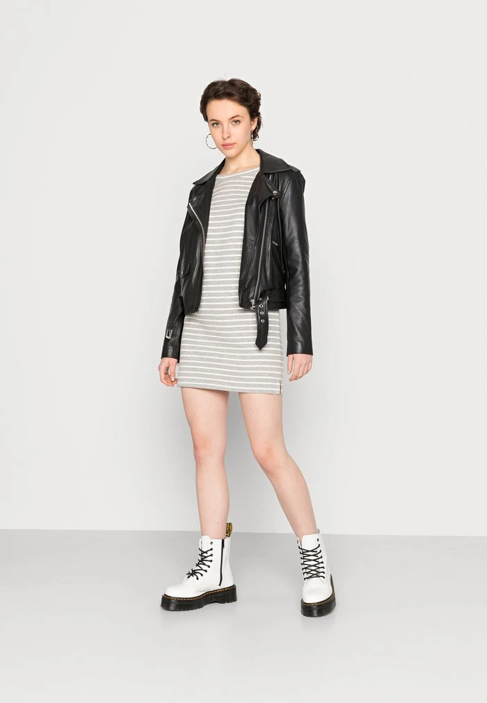 JDY Robe En Jersey - Light Grey Melange 2 JDY Robe En Jersey - Light Grey Melange – Image 2