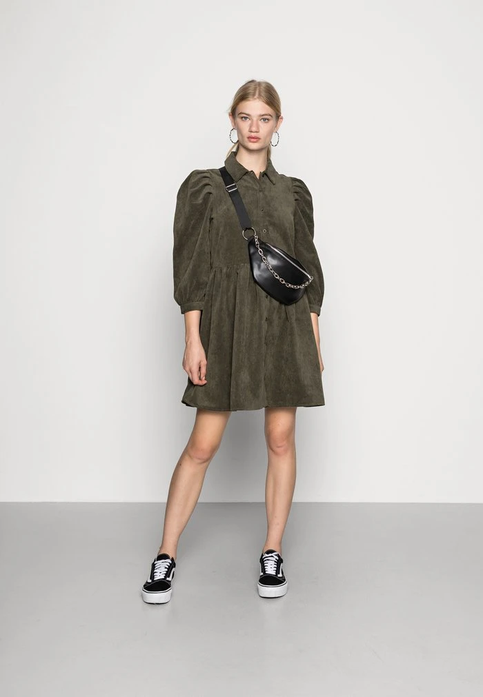 JDYULE SOFI PUFF SLEEVE BELT DRESS - Robe Chemise - Forest Night 2 JDYULE SOFI PUFF SLEEVE BELT DRESS - Robe Chemise - Forest Night – Image 2