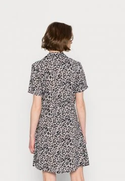 JDYSTARR LIFE DRESS - Robe Chemise - Black -JDY Soldes Magasin 94e6e32360544f9e90f8135f2a78eabc