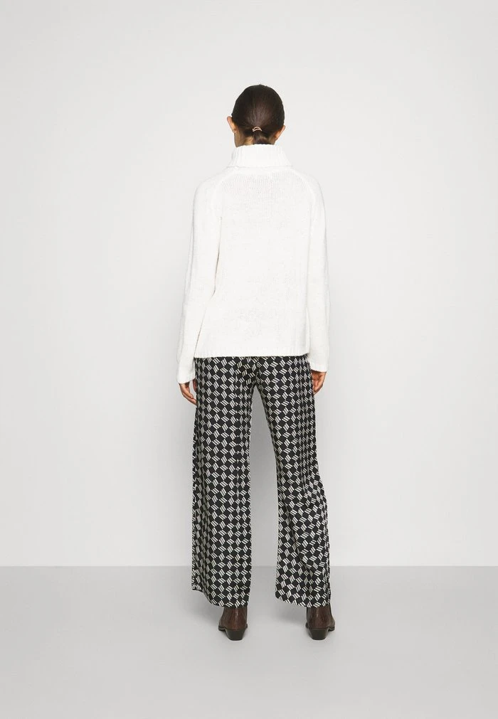 JDYSANDIS ROLL NECK - Pullover - Cloud Dancer 3 JDYSANDIS ROLL NECK - Pullover - Cloud Dancer – Image 3