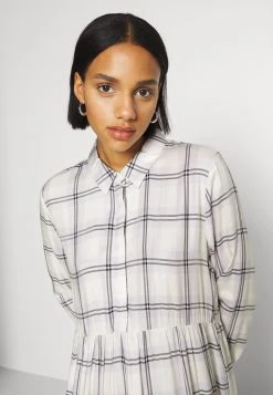 JDYSTAY BELOWKNEE SHIRT DRESS - Robe Chemise - Pastel Lilac 11 JDYSTAY BELOWKNEE SHIRT DRESS - Robe Chemise - Pastel Lilac -JDY Soldes Magasin 98531cc66a934553ad260c0d39c77ce8