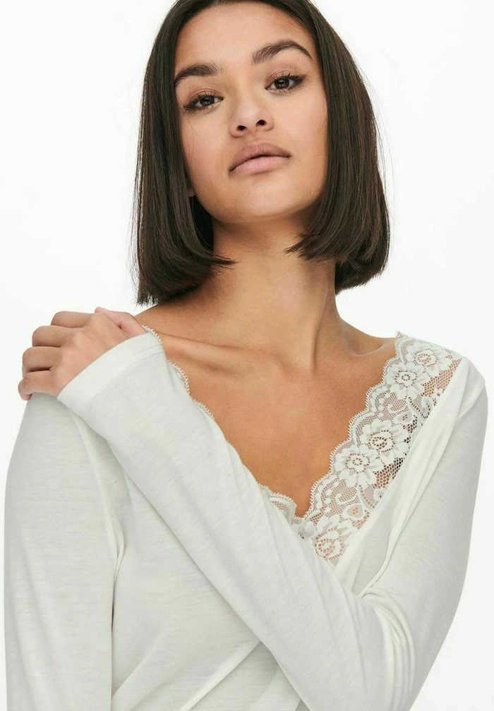 JDY T-shirt à Manches Longues - Cloud Dancer 5 JDY T-shirt à Manches Longues - Cloud Dancer – Image 5