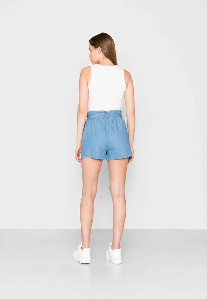 JDYSAINT - Short En Jean - Light Blue Denim 3 JDYSAINT - Short En Jean - Light Blue Denim – Image 3