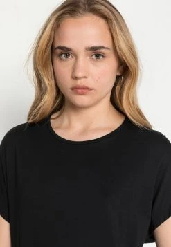 JDYNELLY SS O NECK JRS NOOS - T-shirt Basique - Black 9 JDYNELLY SS O NECK JRS NOOS - T-shirt Basique - Black -JDY Soldes Magasin ab779c815e48438eb97c5b6a298a3c55