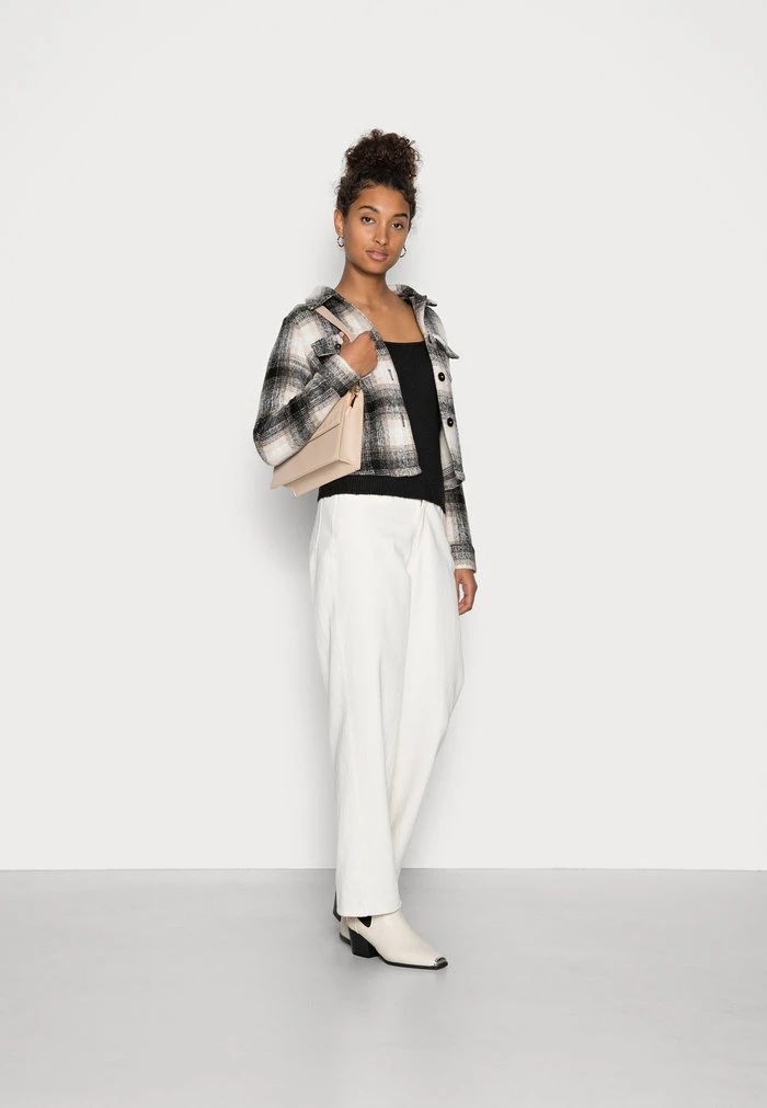 JDYRUE JESSIE SQUARE NECK - Pullover - Black 2 JDYRUE JESSIE SQUARE NECK - Pullover - Black – Image 2