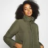 JDYNEWERICA SHORT PADDED JACKET - Veste D'hiver - Forest Night
