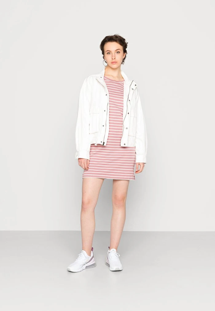 JDY Robe En Jersey - Nostalgia Rose 2 JDY Robe En Jersey - Nostalgia Rose – Image 2