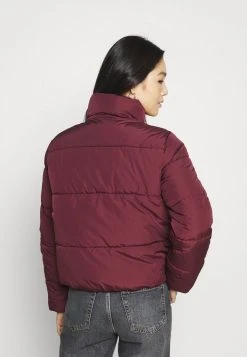 JDYNEWERICA SHORT PADDED JACKET - Veste D'hiver - Windsor Wine 8 JDYNEWERICA SHORT PADDED JACKET - Veste D'hiver - Windsor Wine -JDY Soldes Magasin cf43e5426b0f475d809a9a30772adc8e