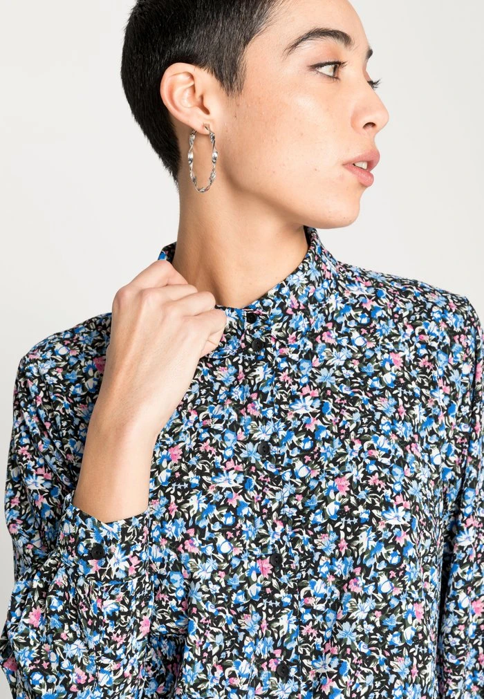 JDYBROOKE - Chemisier - Black/powder Blue 5 JDYBROOKE - Chemisier - Black/powder Blue – Image 5