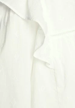 JDYVALERIE - Blouse - Cloud Dancer -JDY Soldes Magasin d8c9c023be234f27ba7e3dba96ce87c6